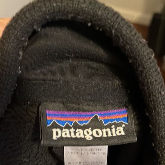 Patagonia Black Zipper Closure Fleece - Picture 10 of 10